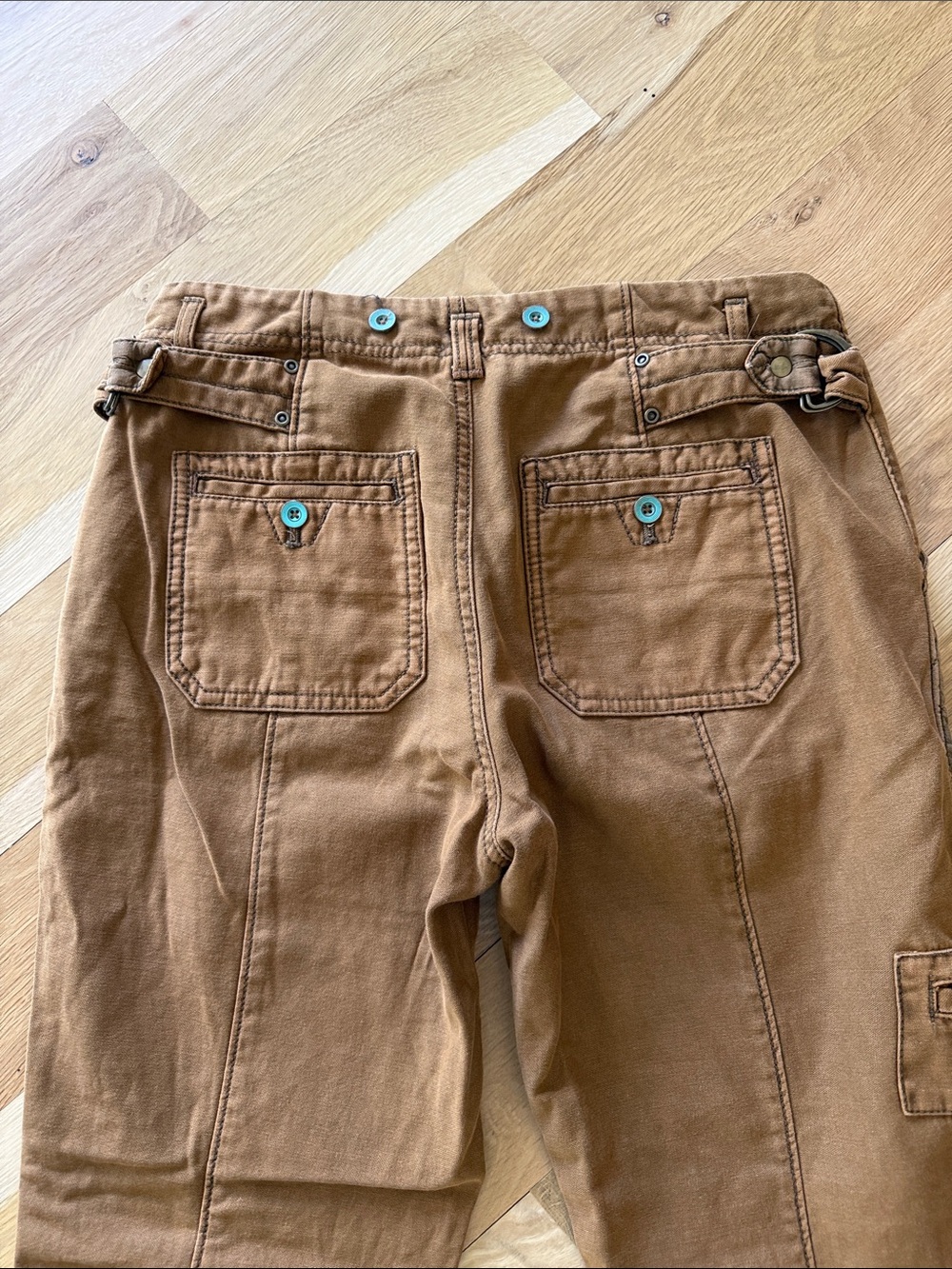 HeiHei by Anthropologie Two Tone Brown Khaki Cargo Pants - Picture 4 of 12